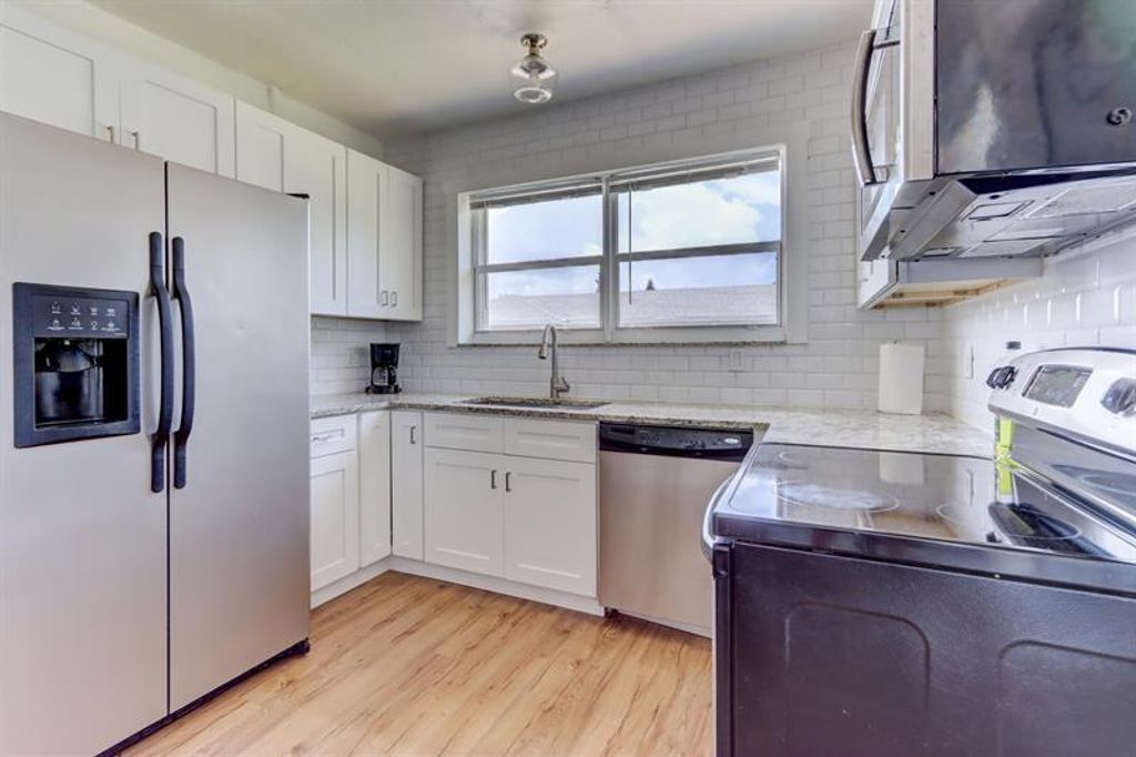 Photo of 1430 N J #2, Lake Worth Beach, FL 33460 (MLS # B26022016)
