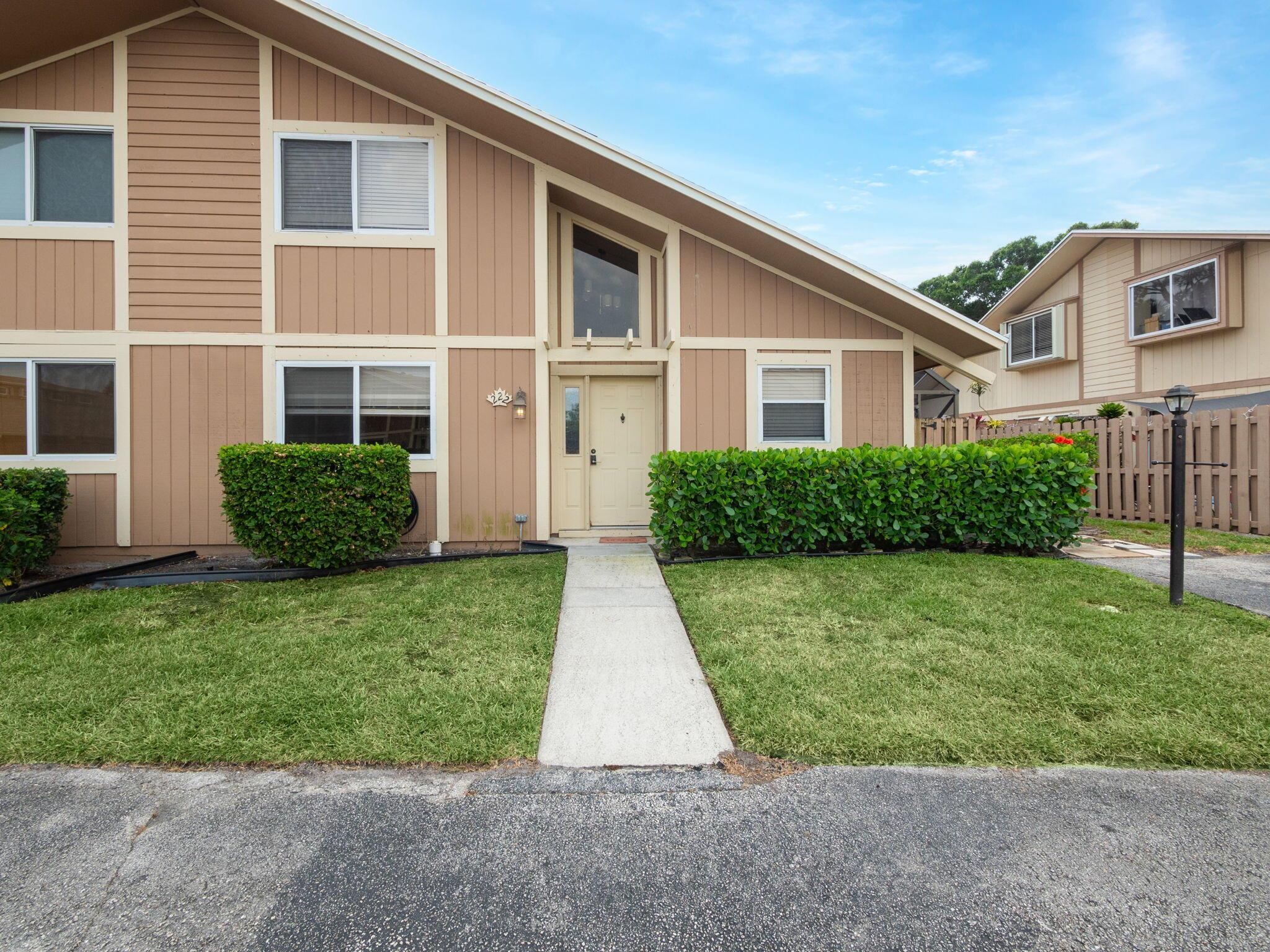 View Jupiter, FL 33458 townhome