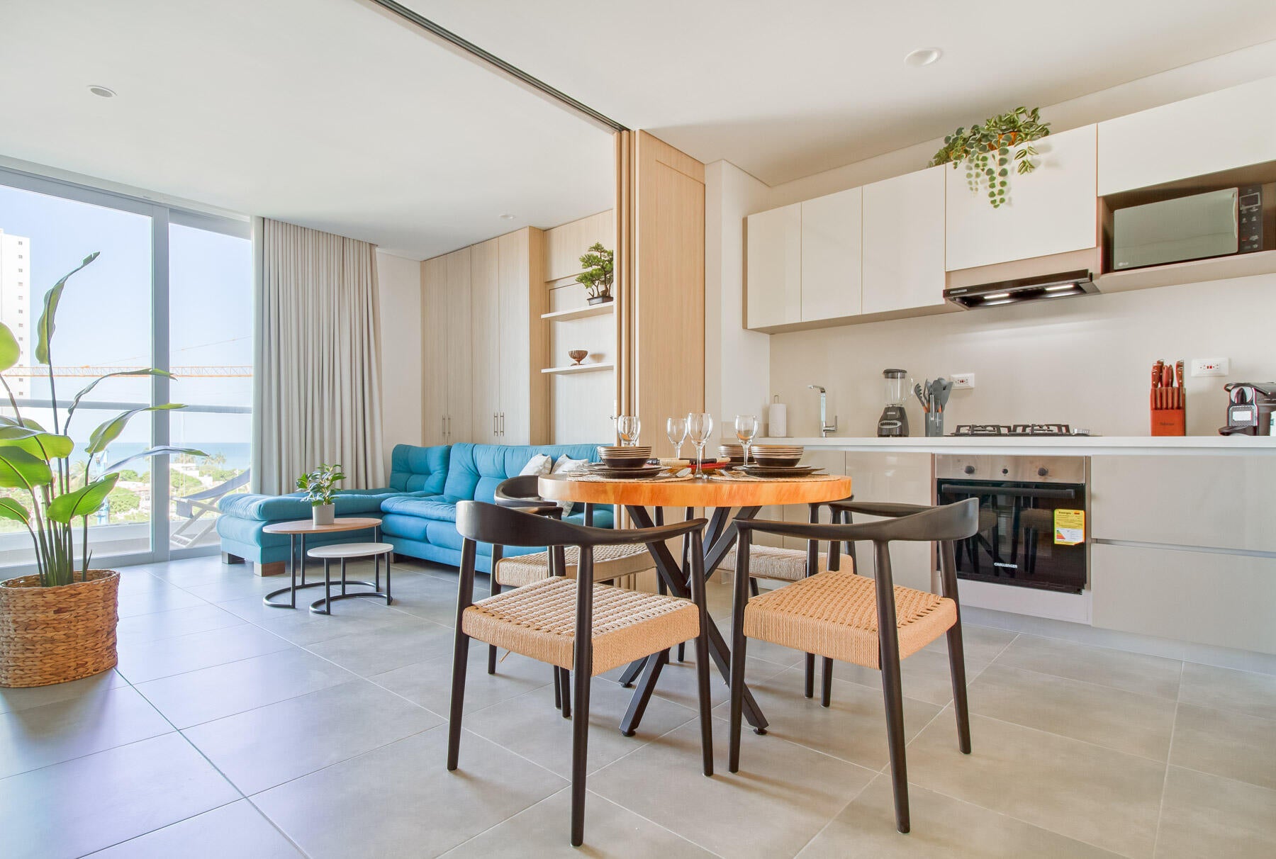 Calle 26 #2-40 Apt# 605 Santa Marta, Col