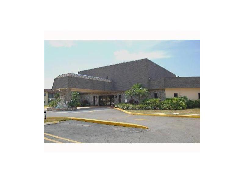 CARRIAGE HILLS - Residential