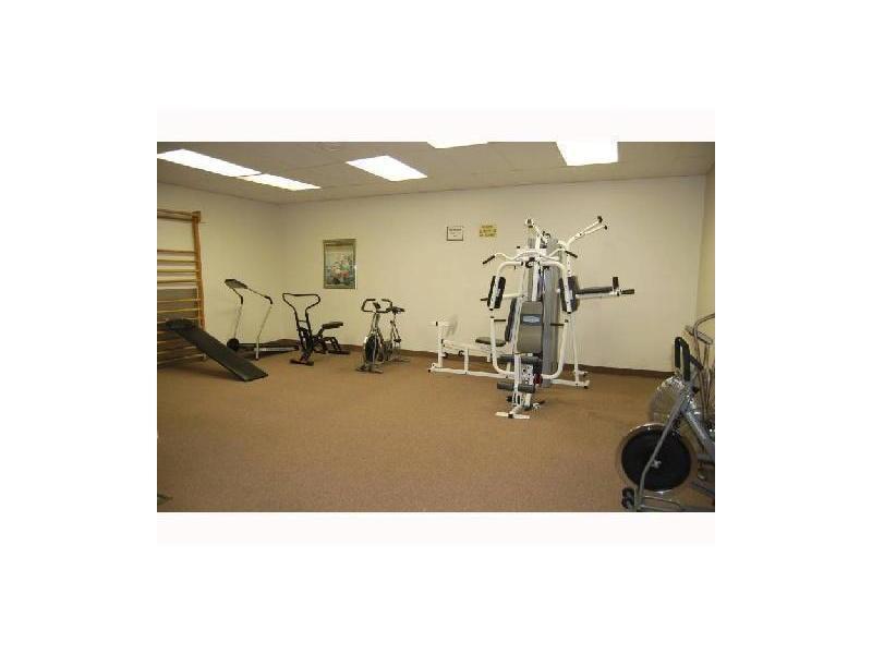 CARRIAGE HILLS - Residential