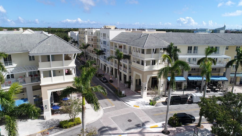 Photo of 1200 Town Center Drive #511, Jupiter, FL 33458 (MLS # B26023990)