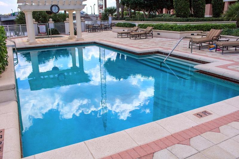 ONE WATERMARK PLACE OF TH - Residential