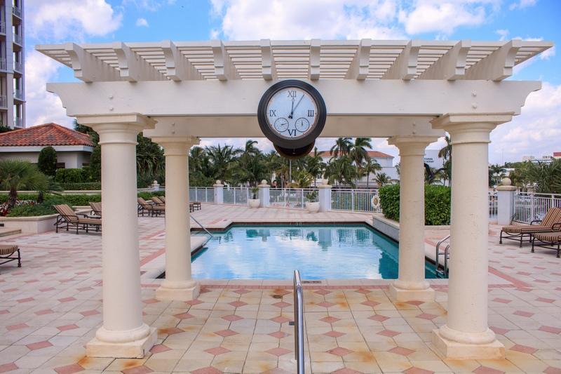 ONE WATERMARK PLACE OF TH - Residential