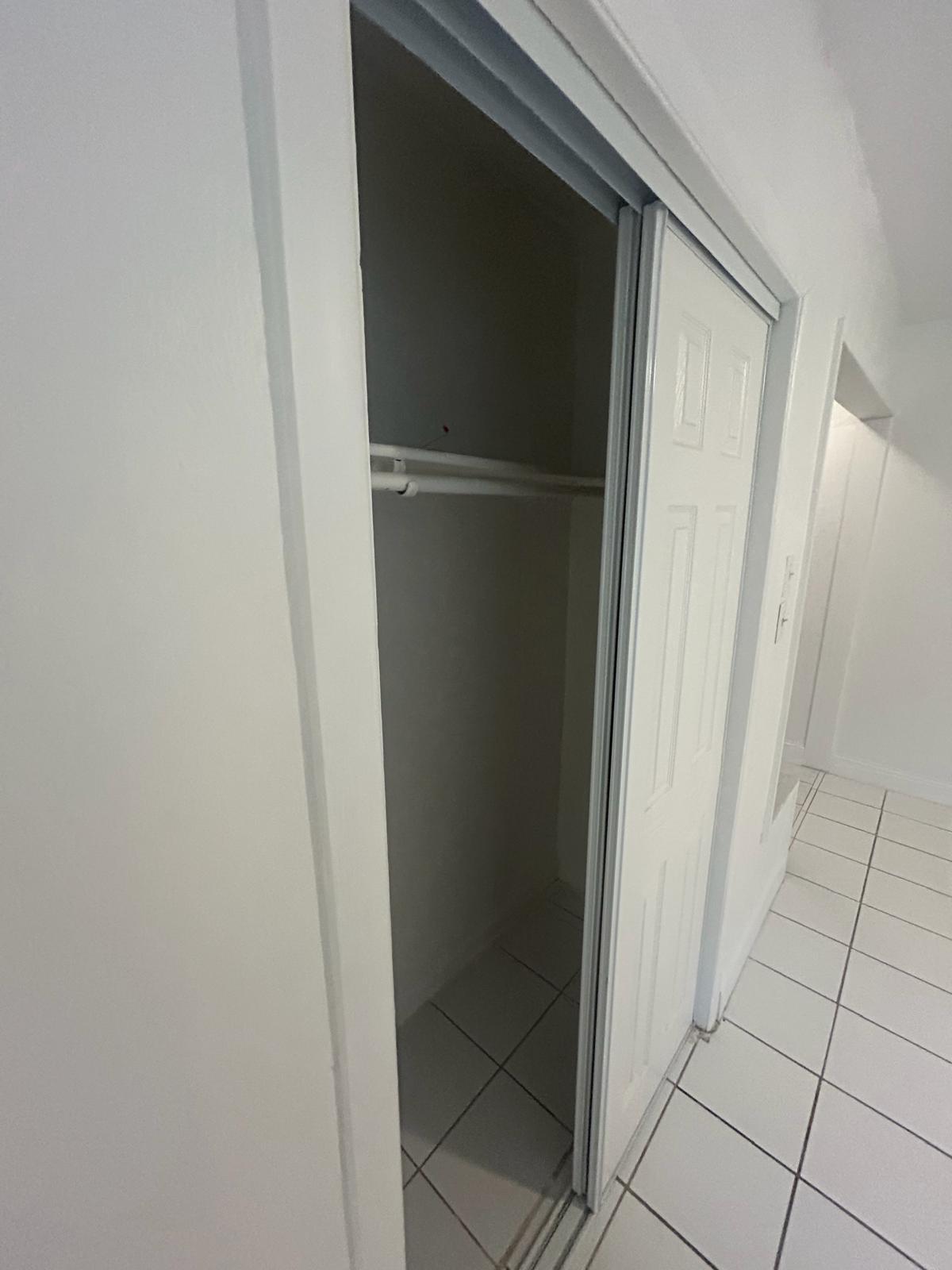 HOLLYWOOD BEACH GARDENS - Residential Lease