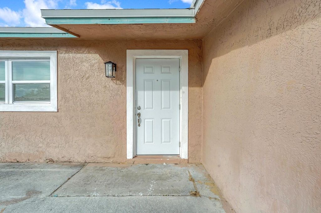 Photo of 4389 Bellewood Street, Palm Beach Gardens, FL 33410 (MLS # R10947161)