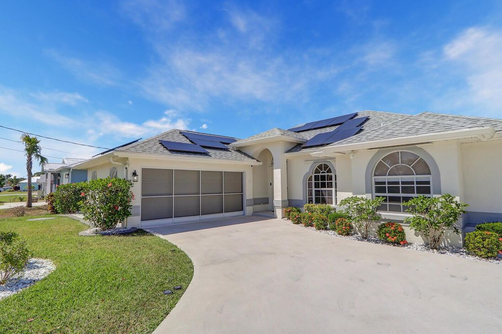 Photo of 192 SW Dalton Circle, Port Saint Lucie, FL 34953 (MLS # R10981268)