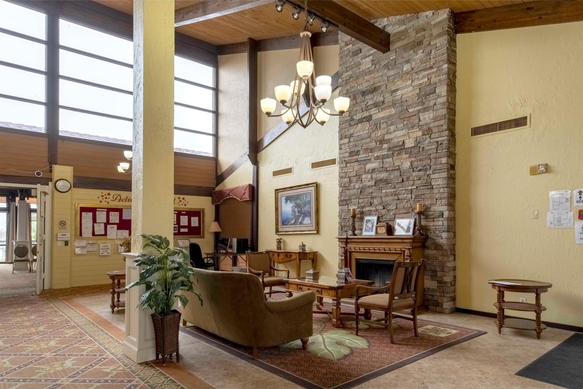 PALM GREENS - Residential