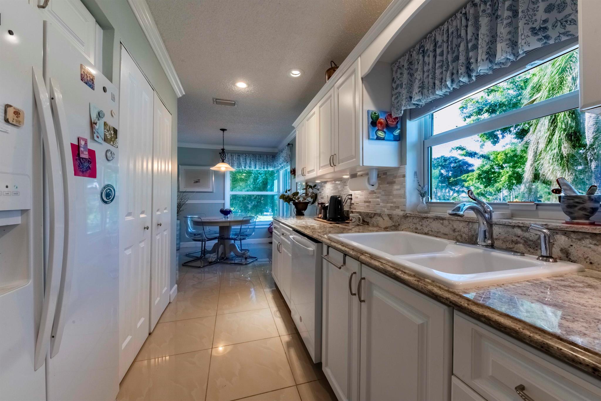 PALM GREENS - Residential