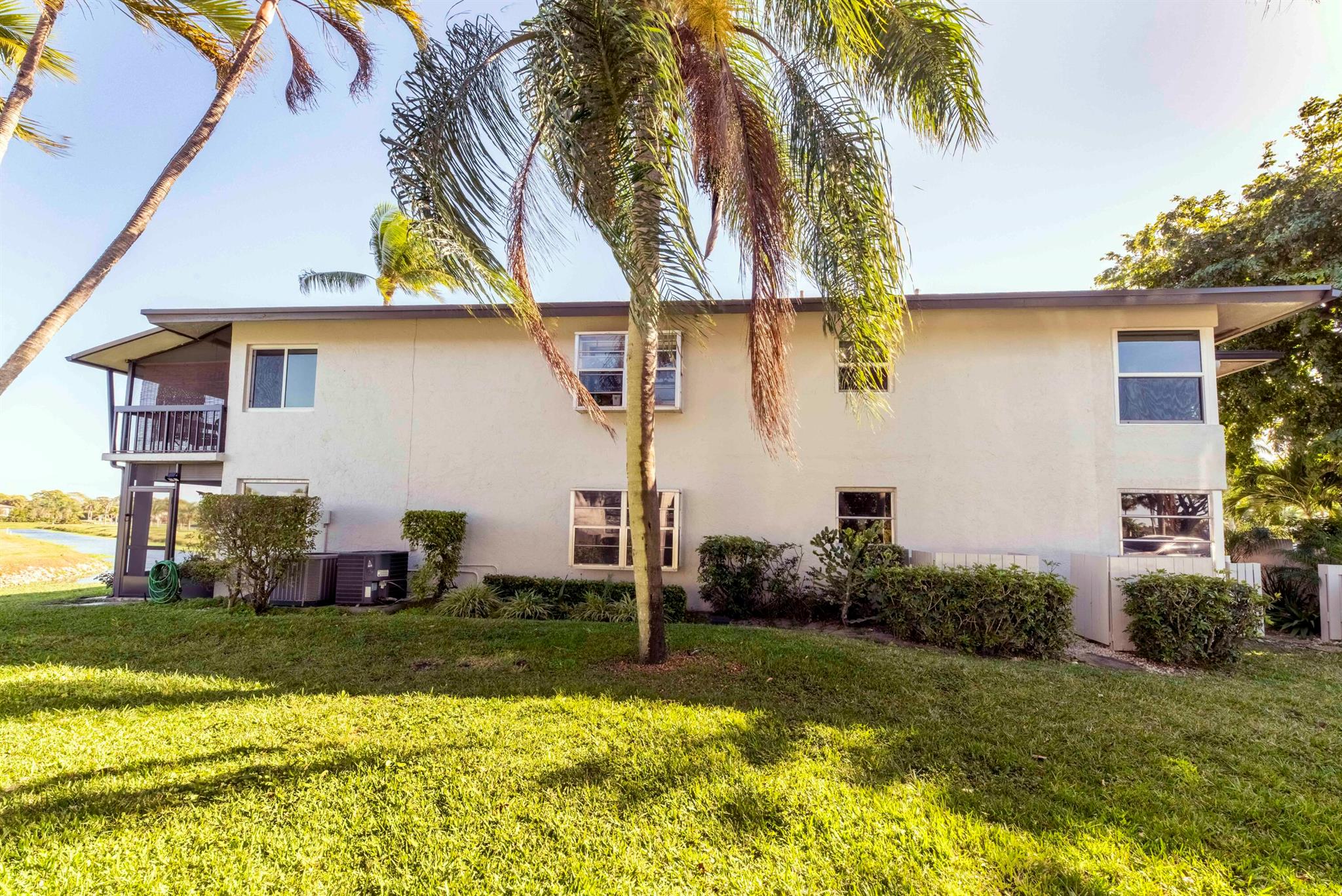 PALM GREENS - Residential