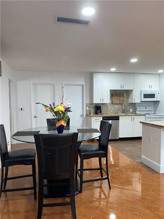 Crystal Lake Golf Villas - Residential