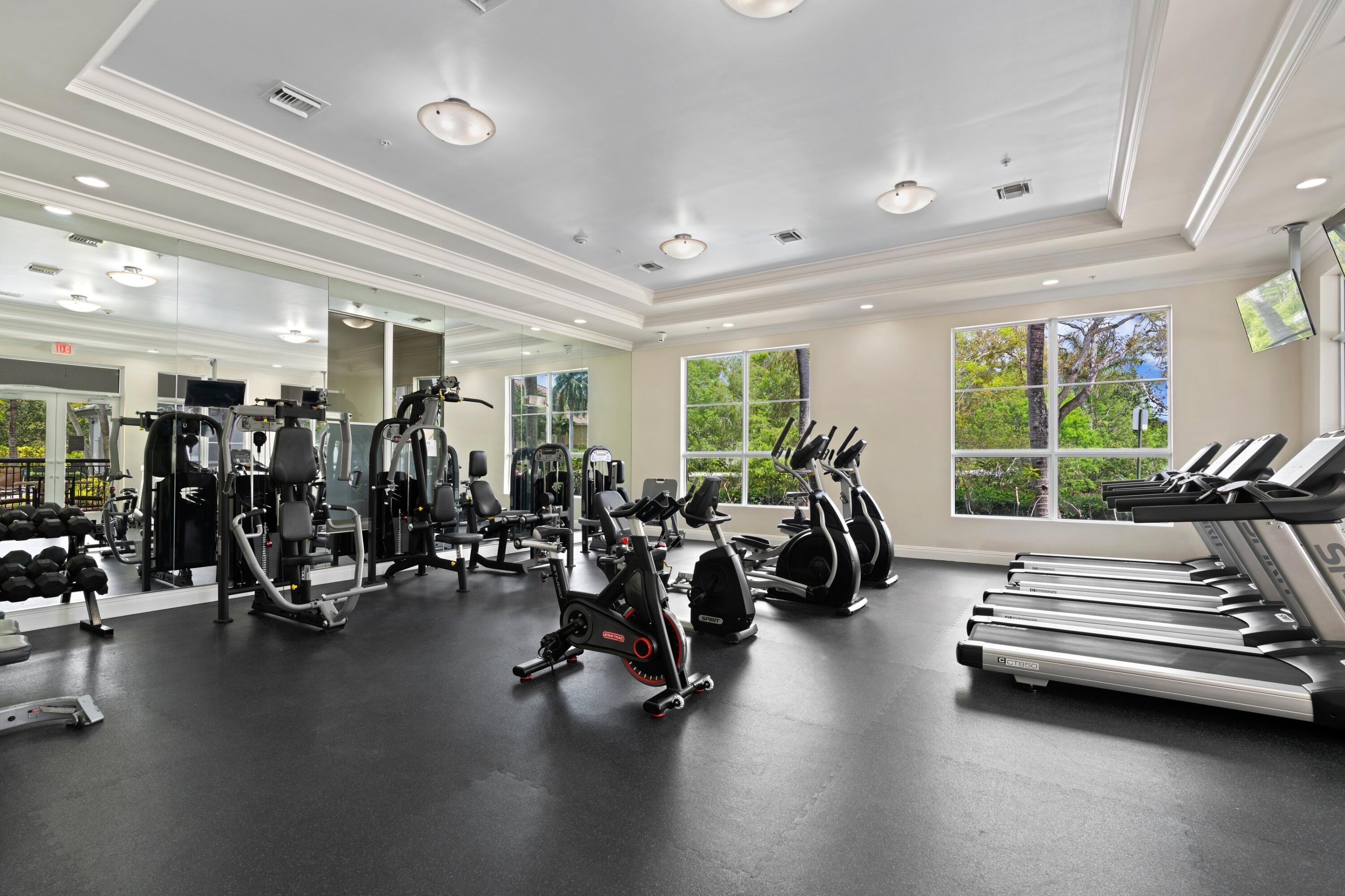 VIZCAYA LAKES CONDO - Residential