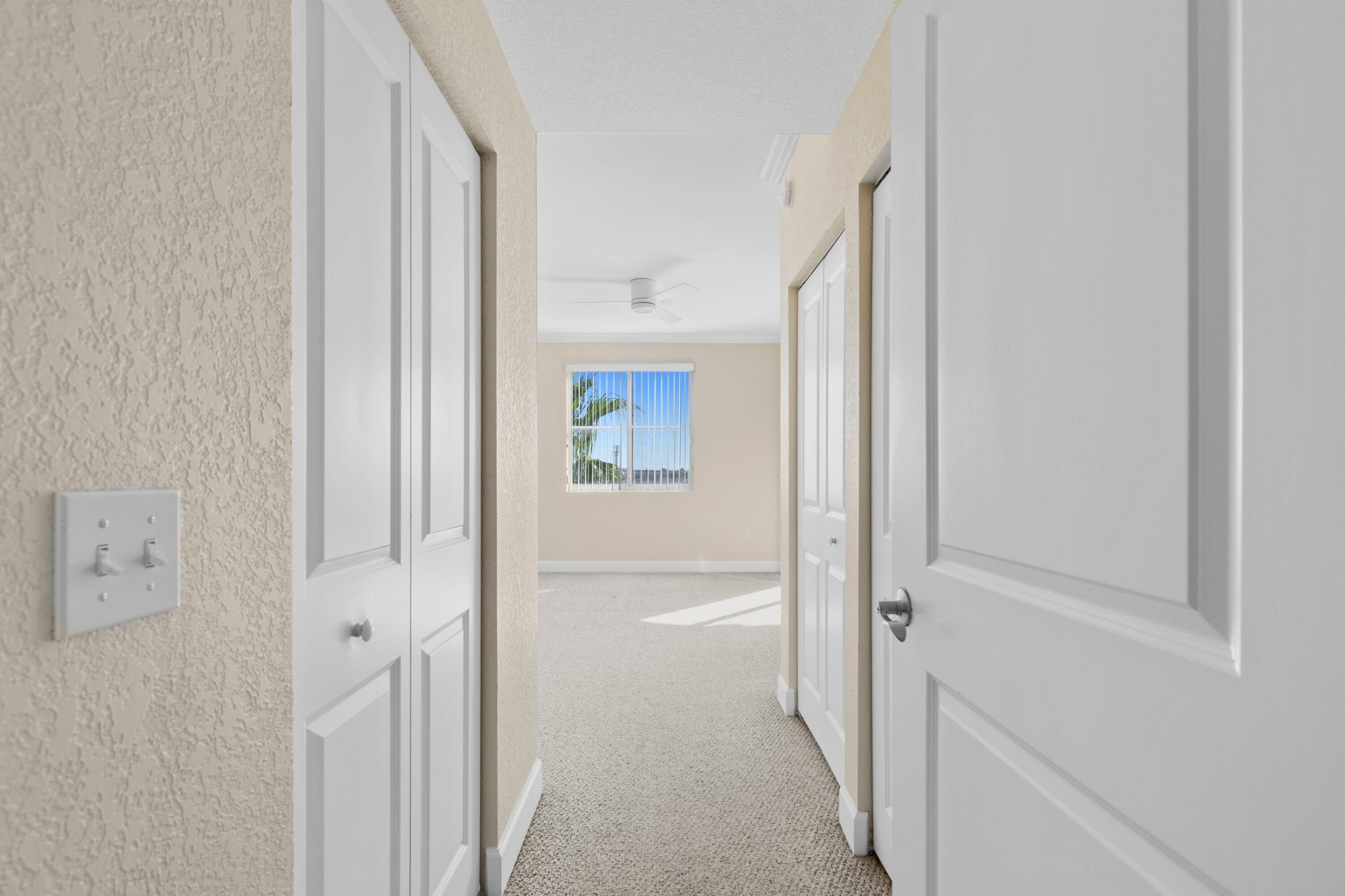 VIZCAYA LAKES CONDO - Residential