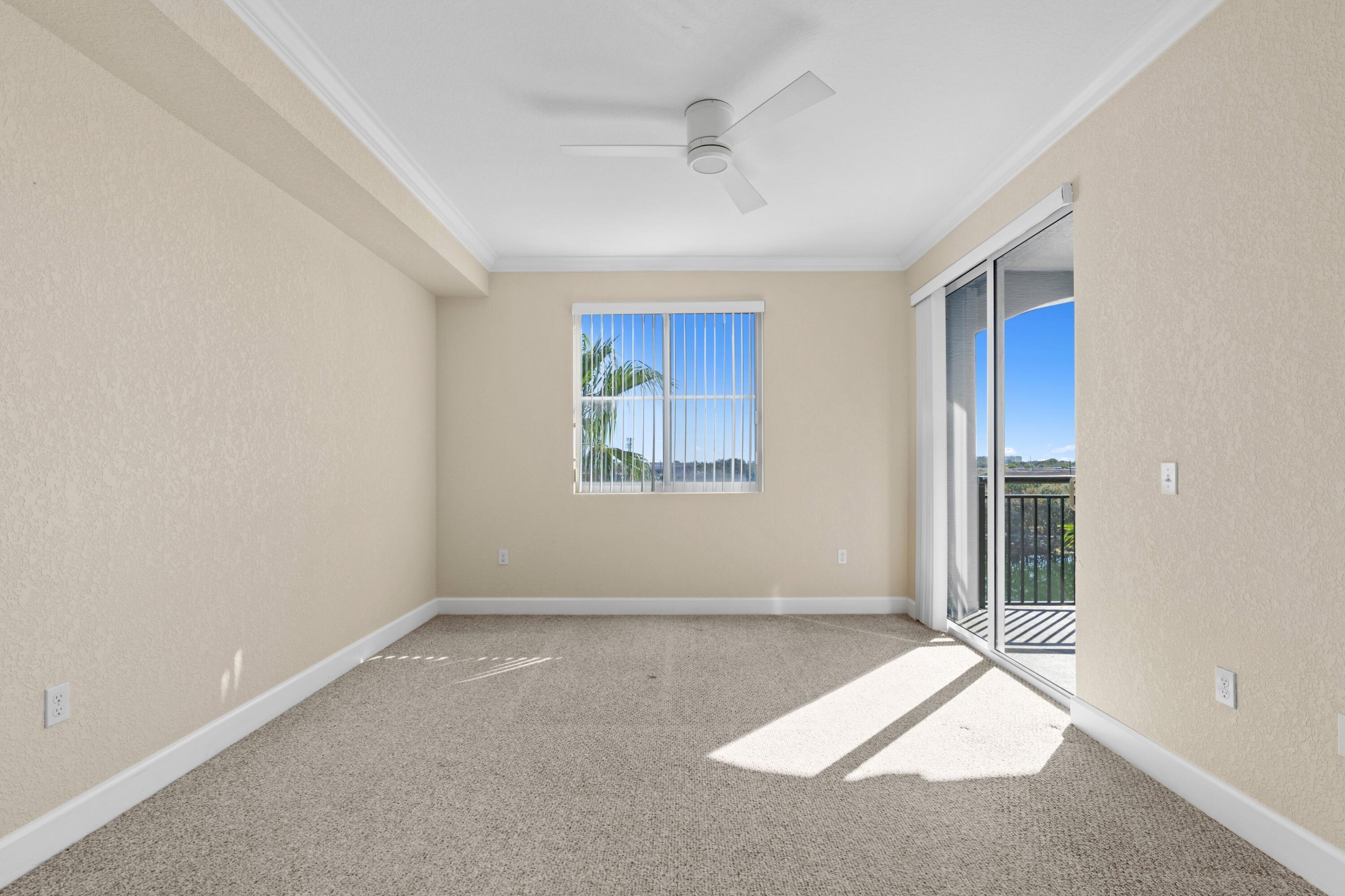 VIZCAYA LAKES CONDO - Residential