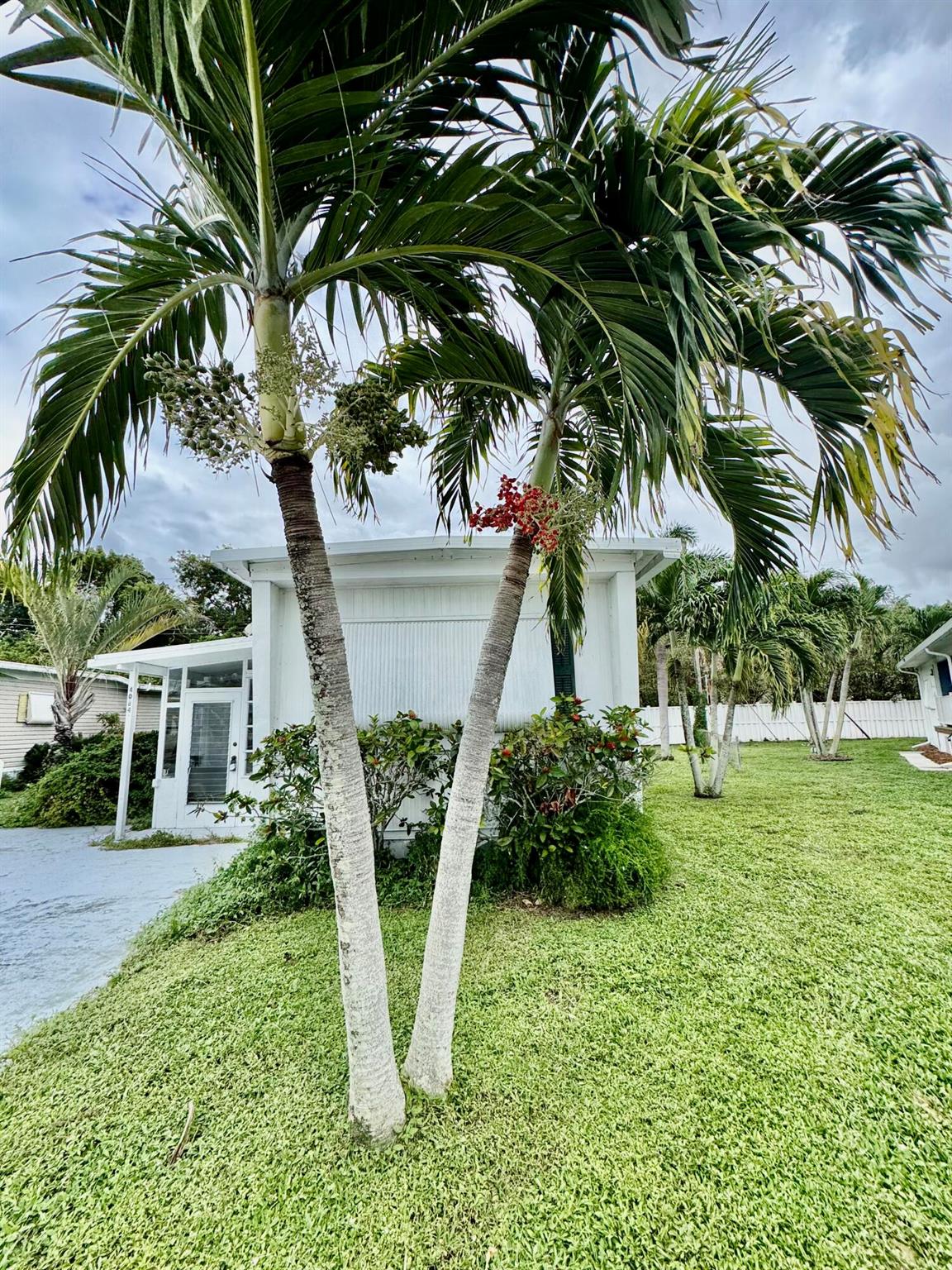 4084 Bougainvillea Road