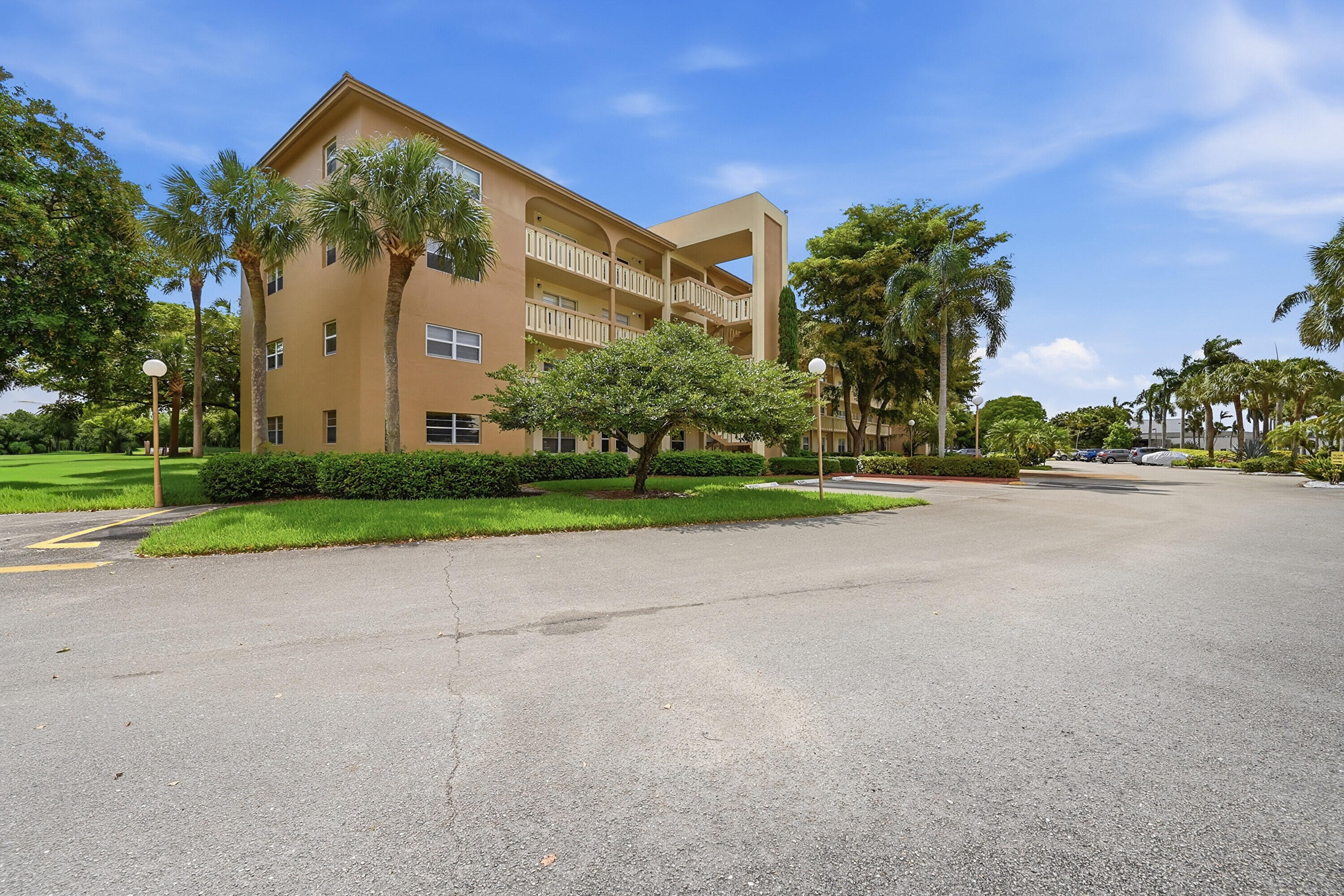 ABACO VILLAGE C CONDO - Residential