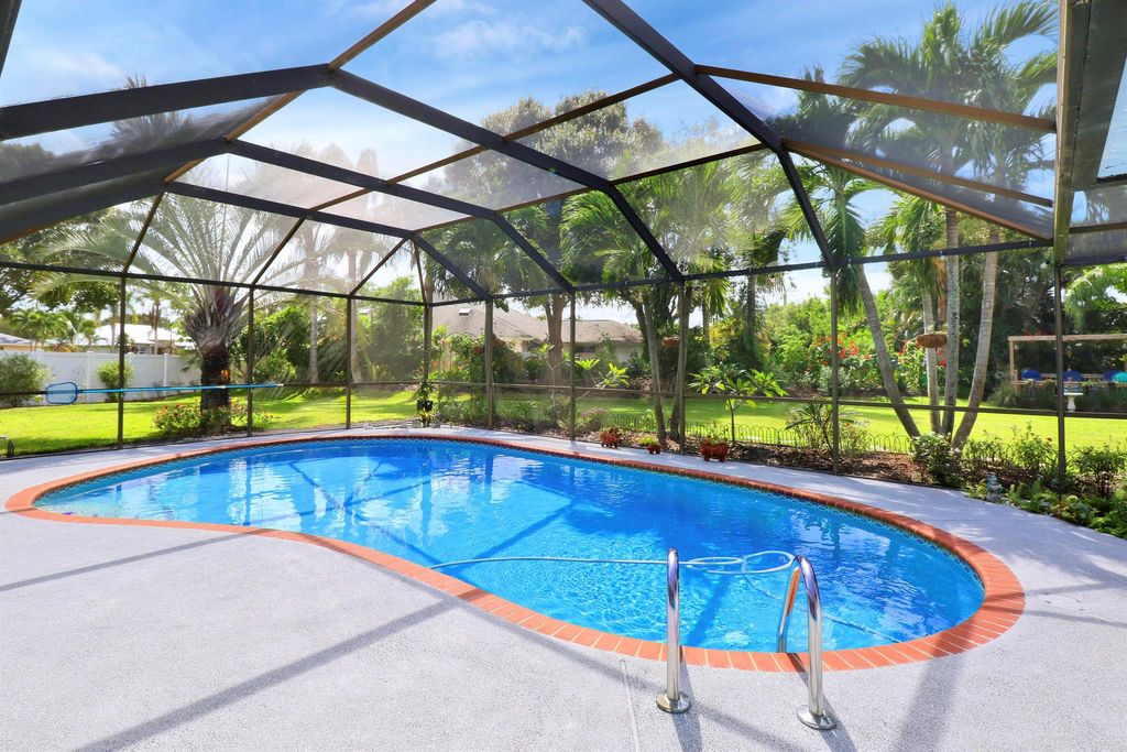 Photo of 2910 SE Cates Circle, Port St Lucie, FL 34952 (MLS # R10927689)