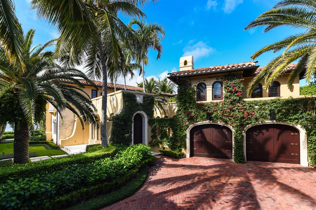 ADAMS CIRCLE - Residential