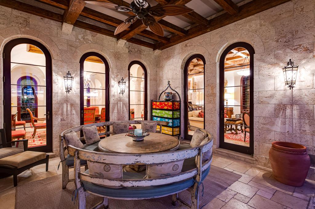 ADAMS CIRCLE - Residential