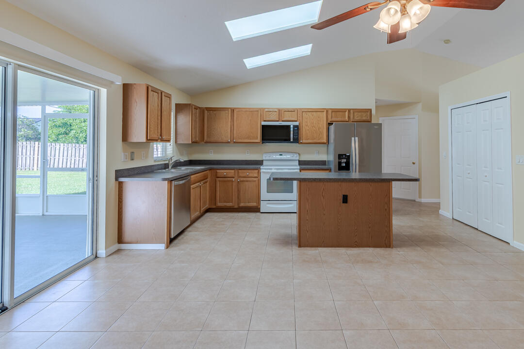 PORT ST LUCIE SECTION 9 - Residential