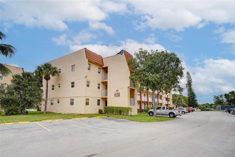 Condominium in Sunrise FL 8821 Sunrise Lakes Blvd Blvd 13.jpg