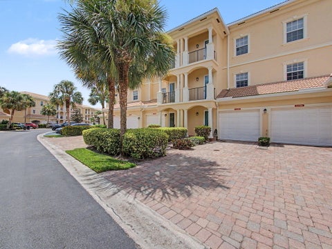 Photo of 12590 SE Old Cypress Drive, Hobe Sound, FL 33455 (MLS # B26061865)