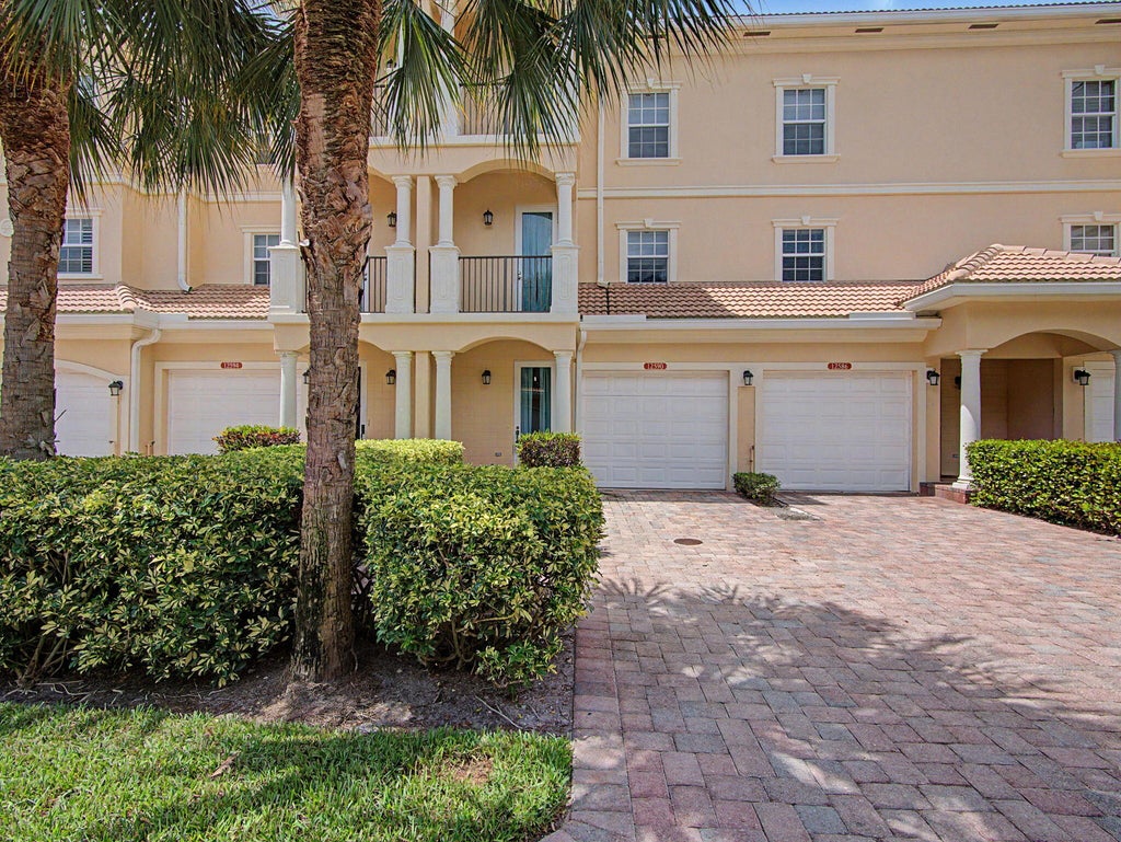 Photo of 12590 SE Old Cypress Drive, Hobe Sound, FL 33455 (MLS # B26061865)