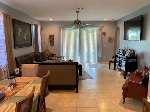 A home in Port Saint Lucie