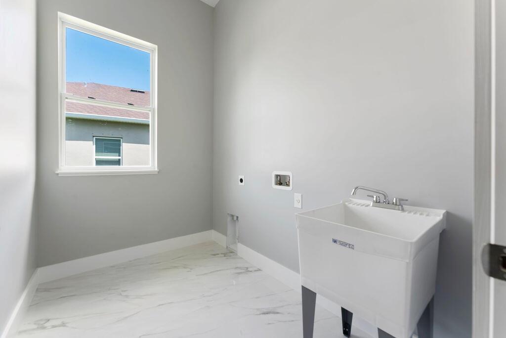 RIVER PLACE ON THE ST LUC - Residential