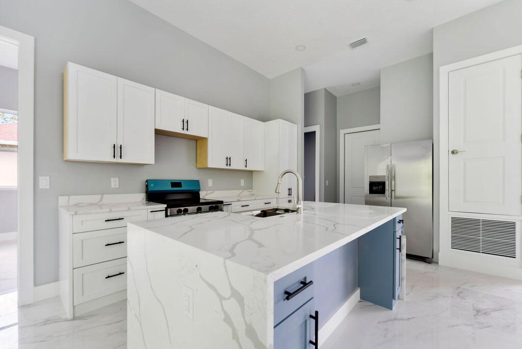 RIVER PLACE ON THE ST LUC - Residential