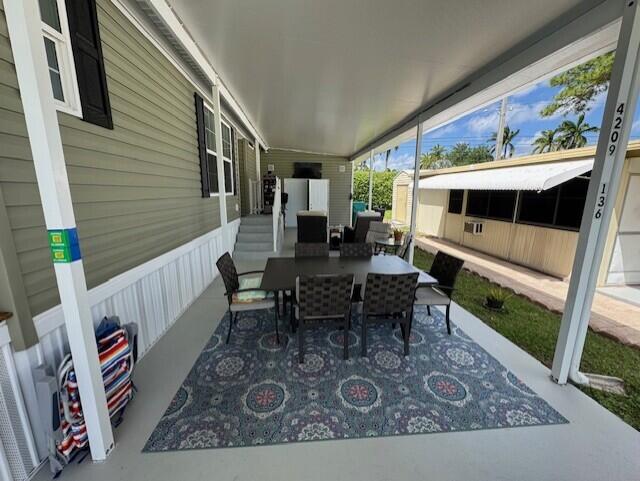 SEA MEADOWS - Residential