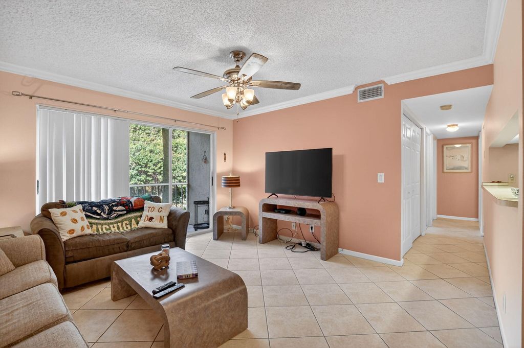 Photo of 13791 Oneida Drive #C2, Delray Beach, FL 33446 (MLS # R11156868)