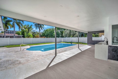 Tiny photo for 5000 ADAMS Street, Hollywood, FL 33021 (MLS # B26088877)