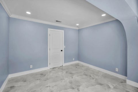 Tiny photo for 5000 ADAMS Street, Hollywood, FL 33021 (MLS # B26088877)