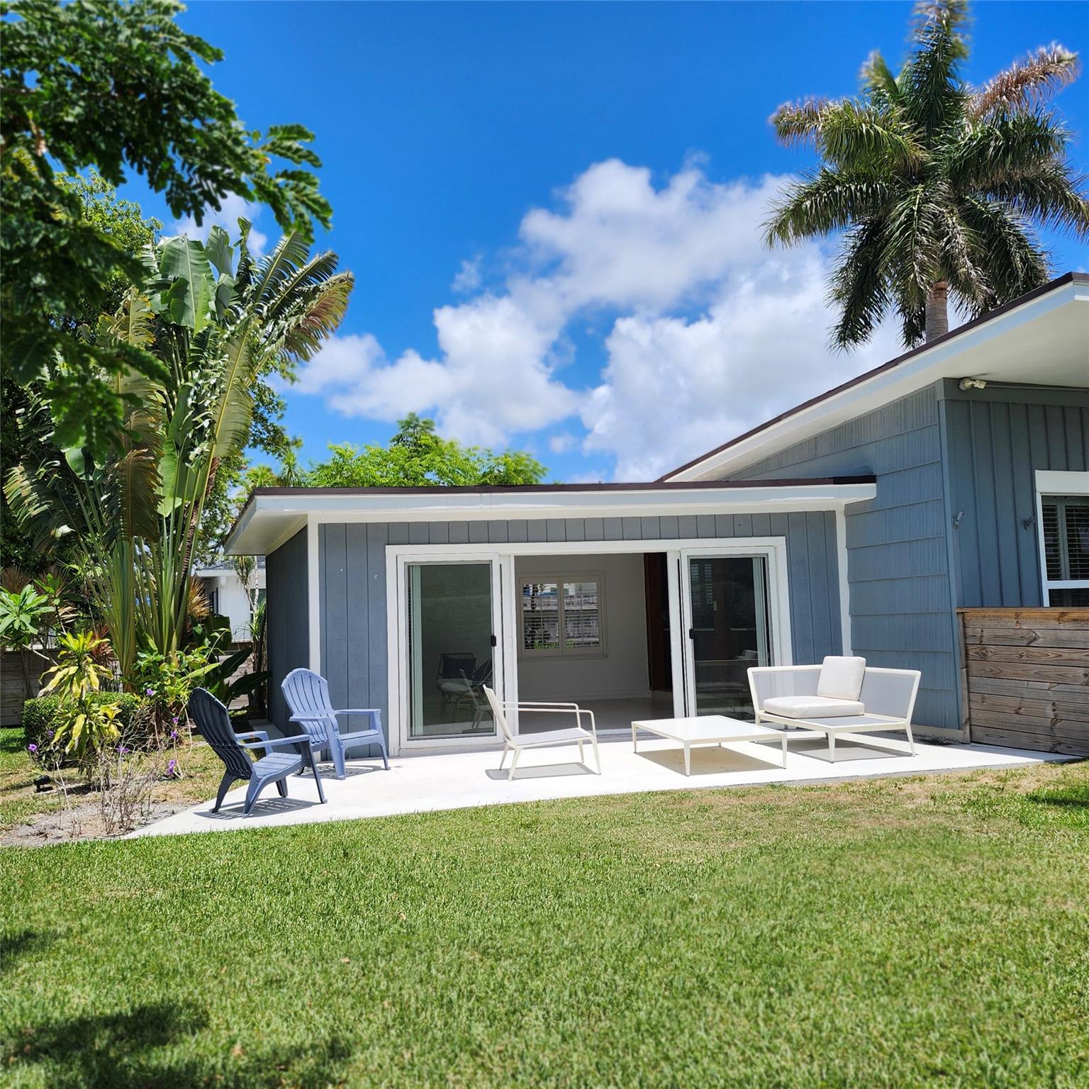 1625 S Palmway