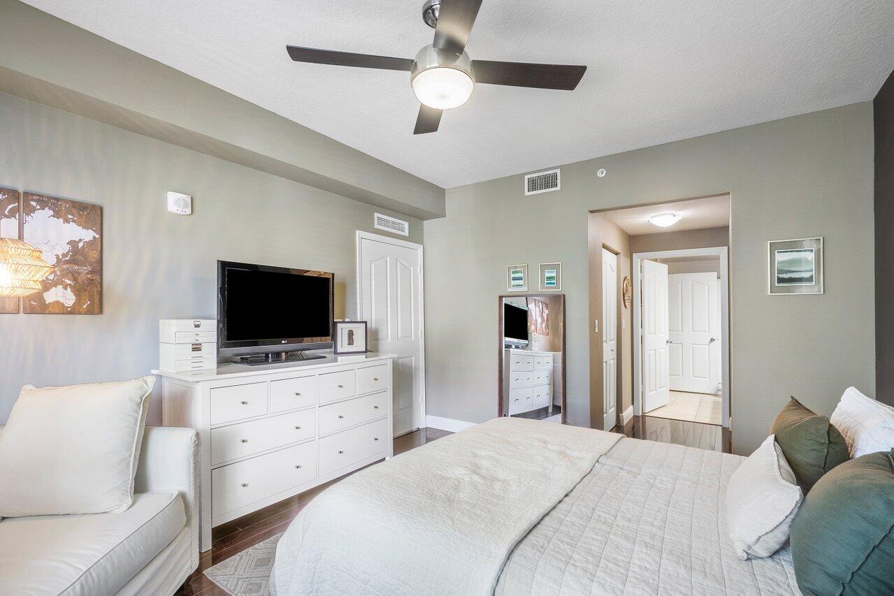 PINEAPPLE GROVE VILLAGE CONDO - Residential