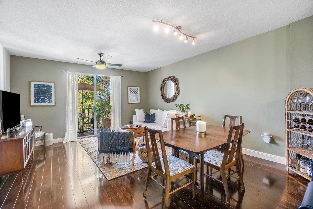 PINEAPPLE GROVE VILLAGE CONDO - Residential