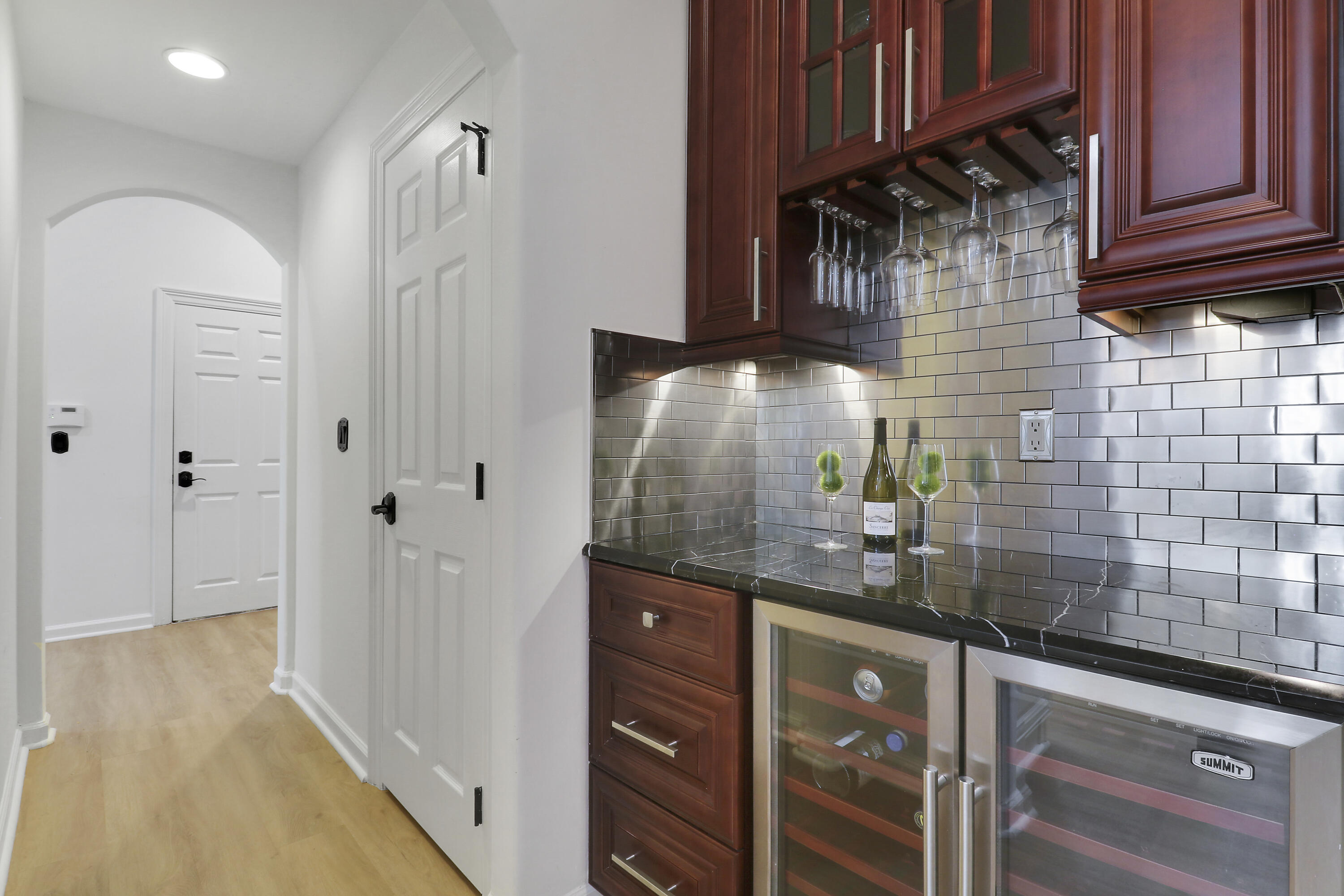 GABLES AT NORTHLAKE 1 - Residential