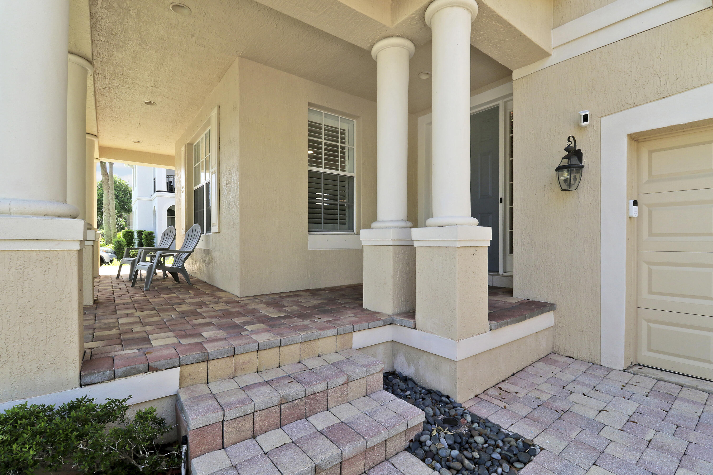 GABLES AT NORTHLAKE 1 - Residential