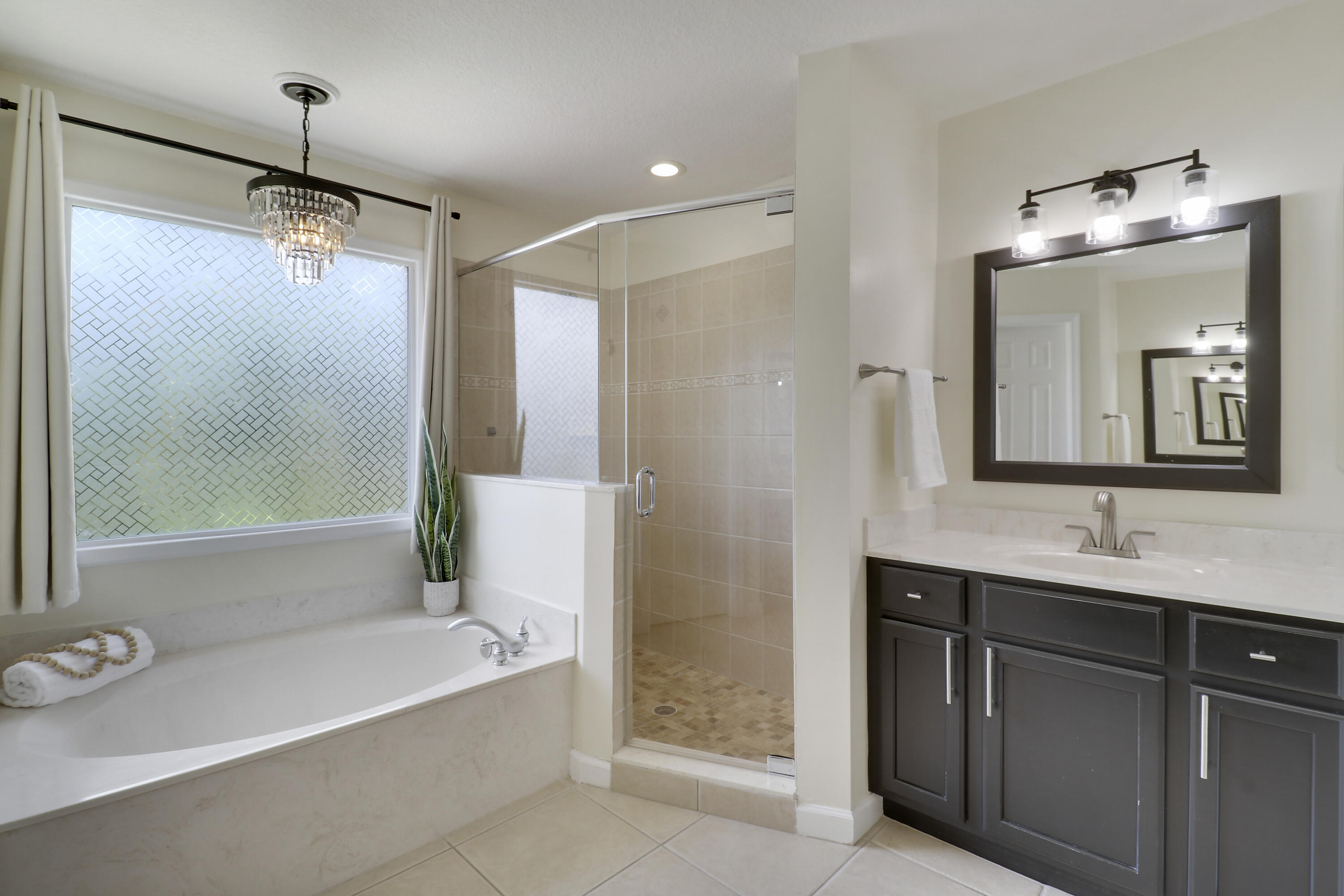 GABLES AT NORTHLAKE 1 - Residential