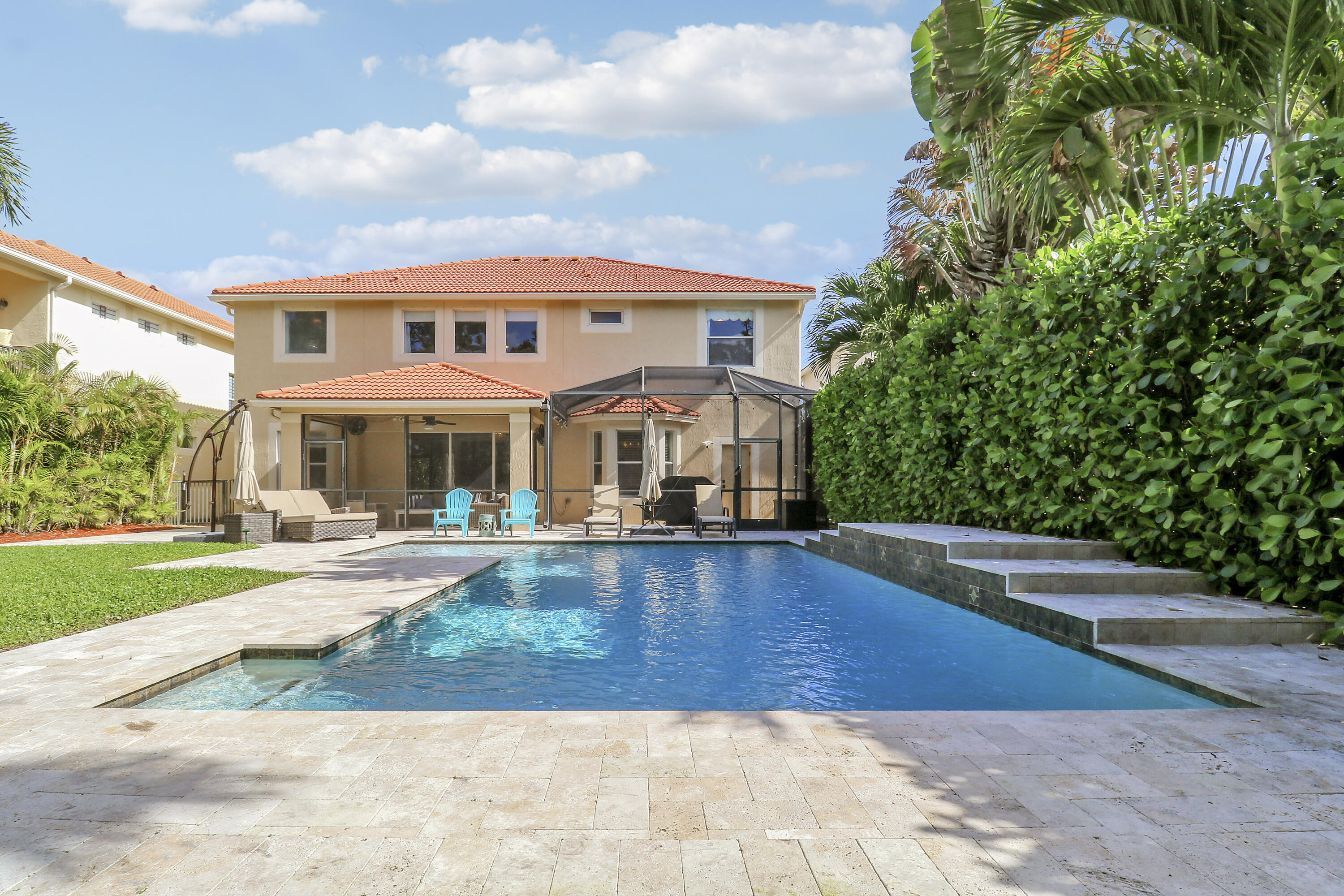 GABLES AT NORTHLAKE 1 - Residential