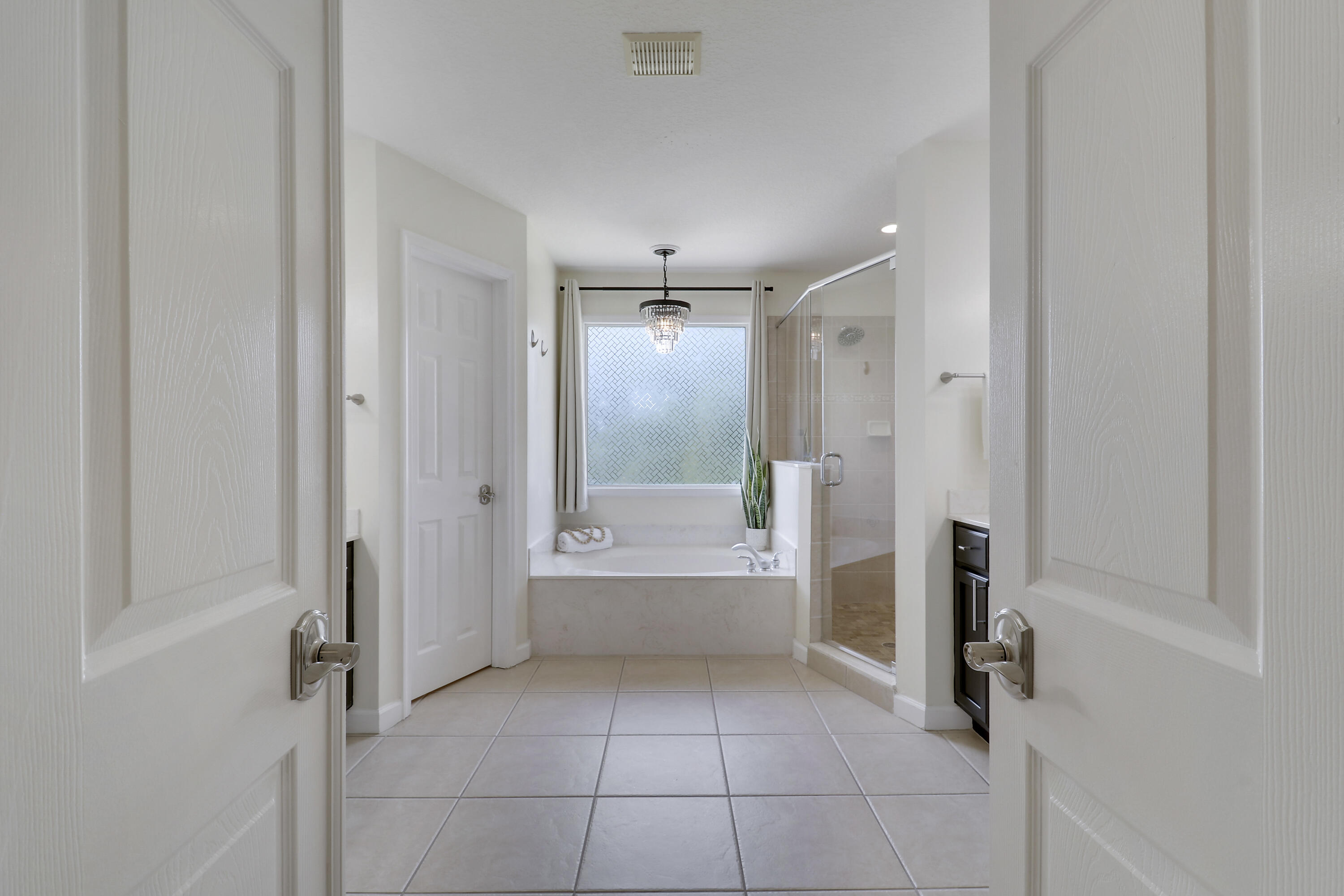 GABLES AT NORTHLAKE 1 - Residential