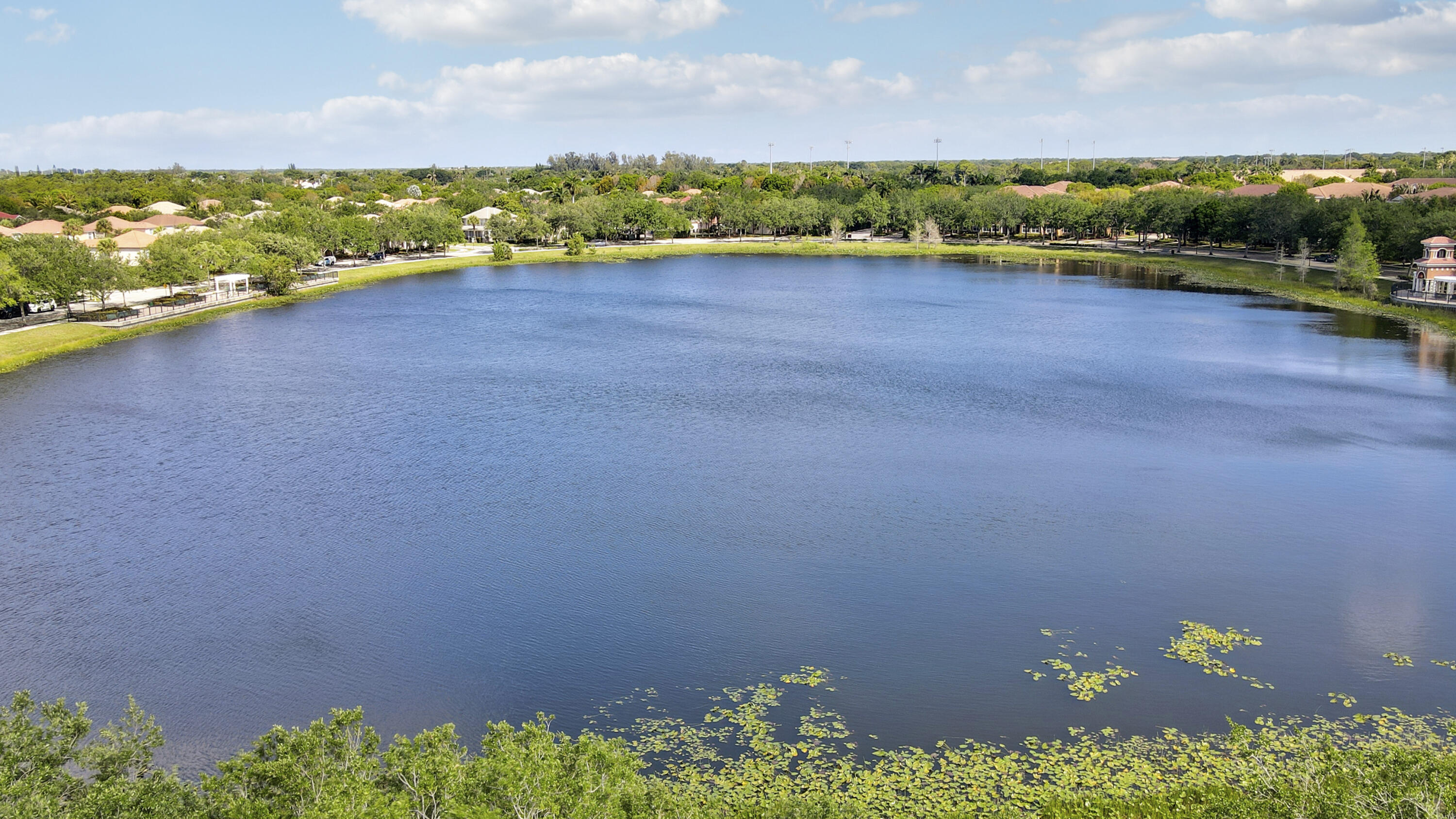 GABLES AT NORTHLAKE 1 - Residential
