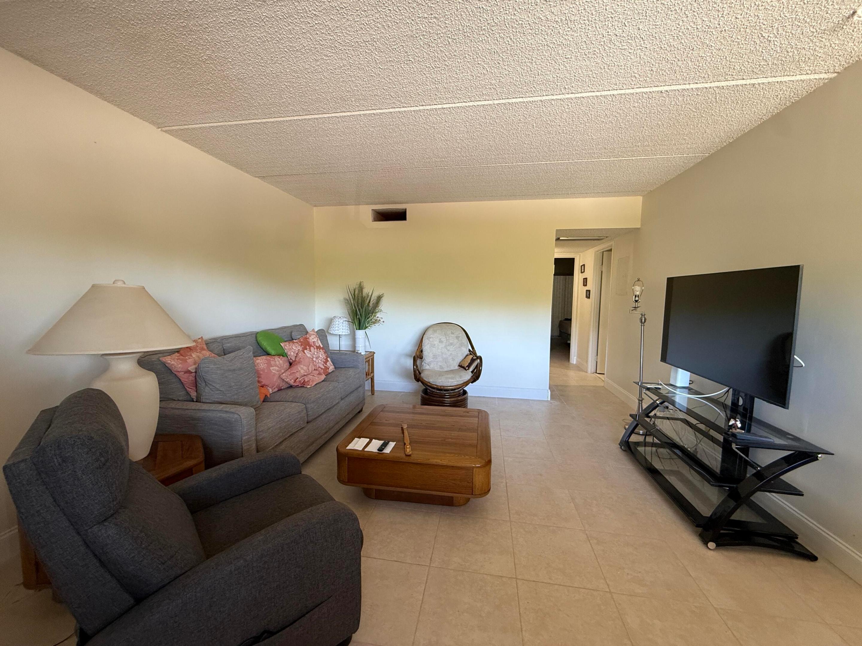3300 Springdale Boulevard 202