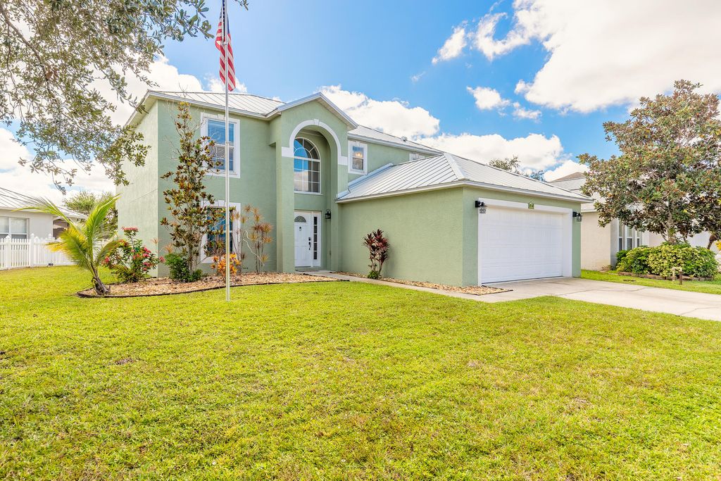 Photo of 216 Stony Point Drive, Sebastian, FL 32958 (MLS # R11167491)