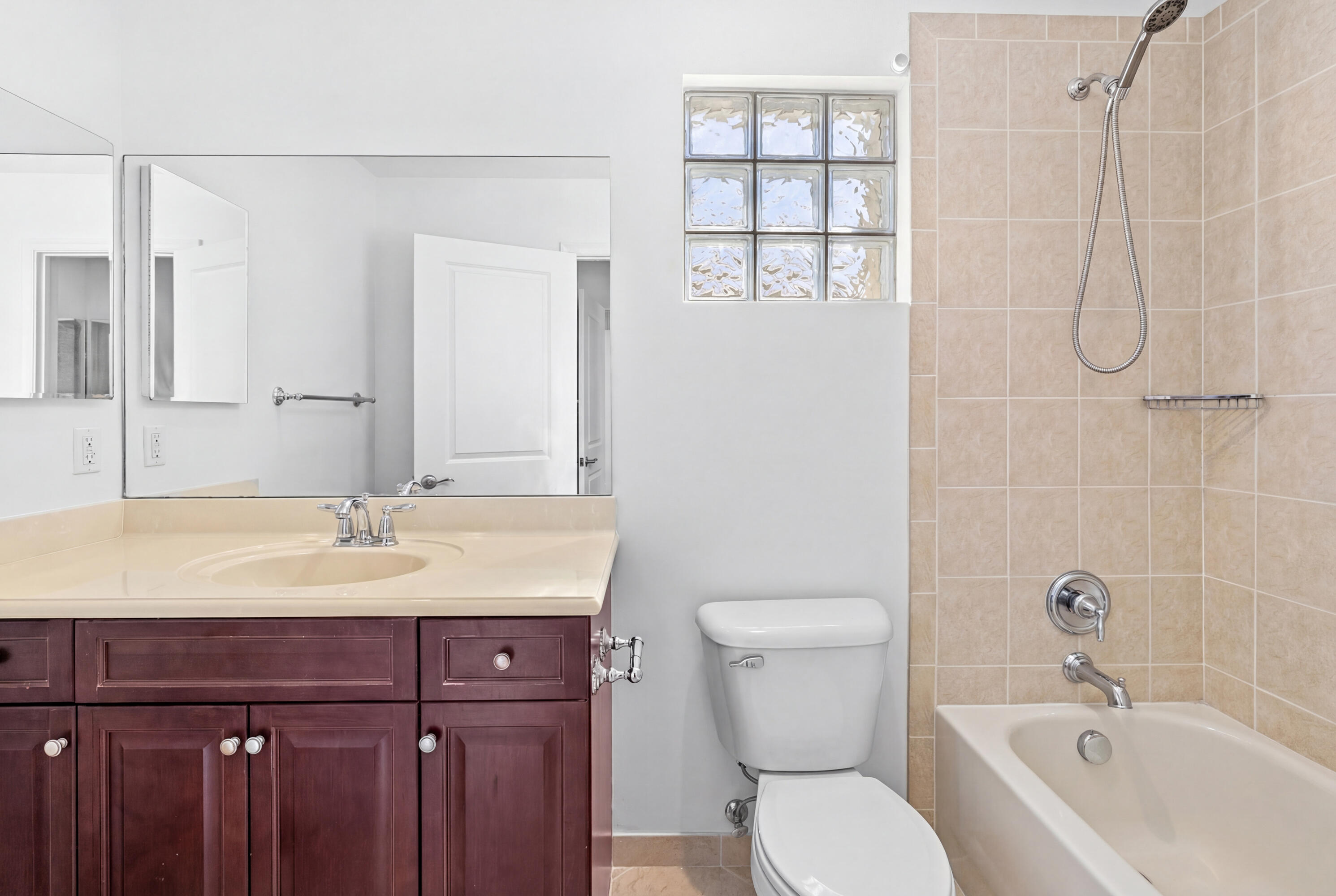 PORTOSOL - Residential