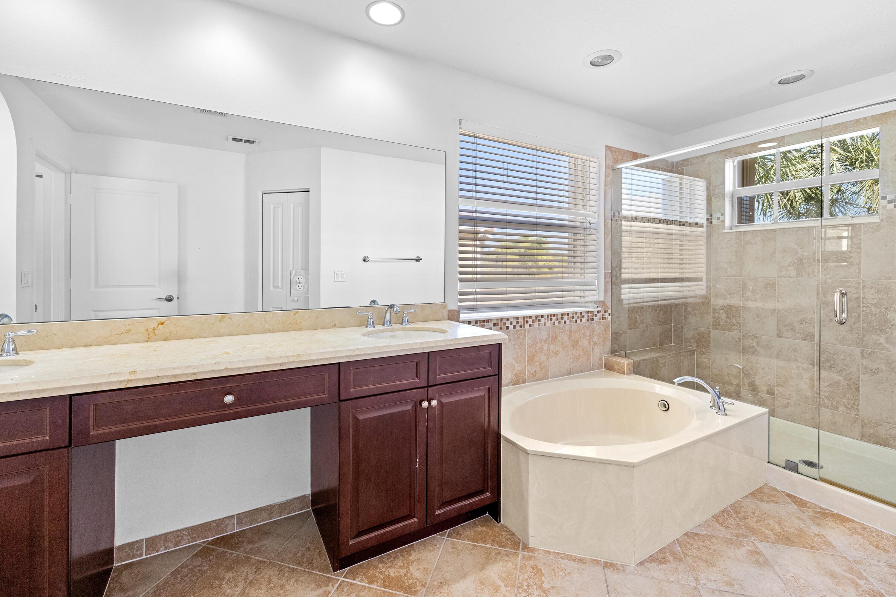 PORTOSOL - Residential