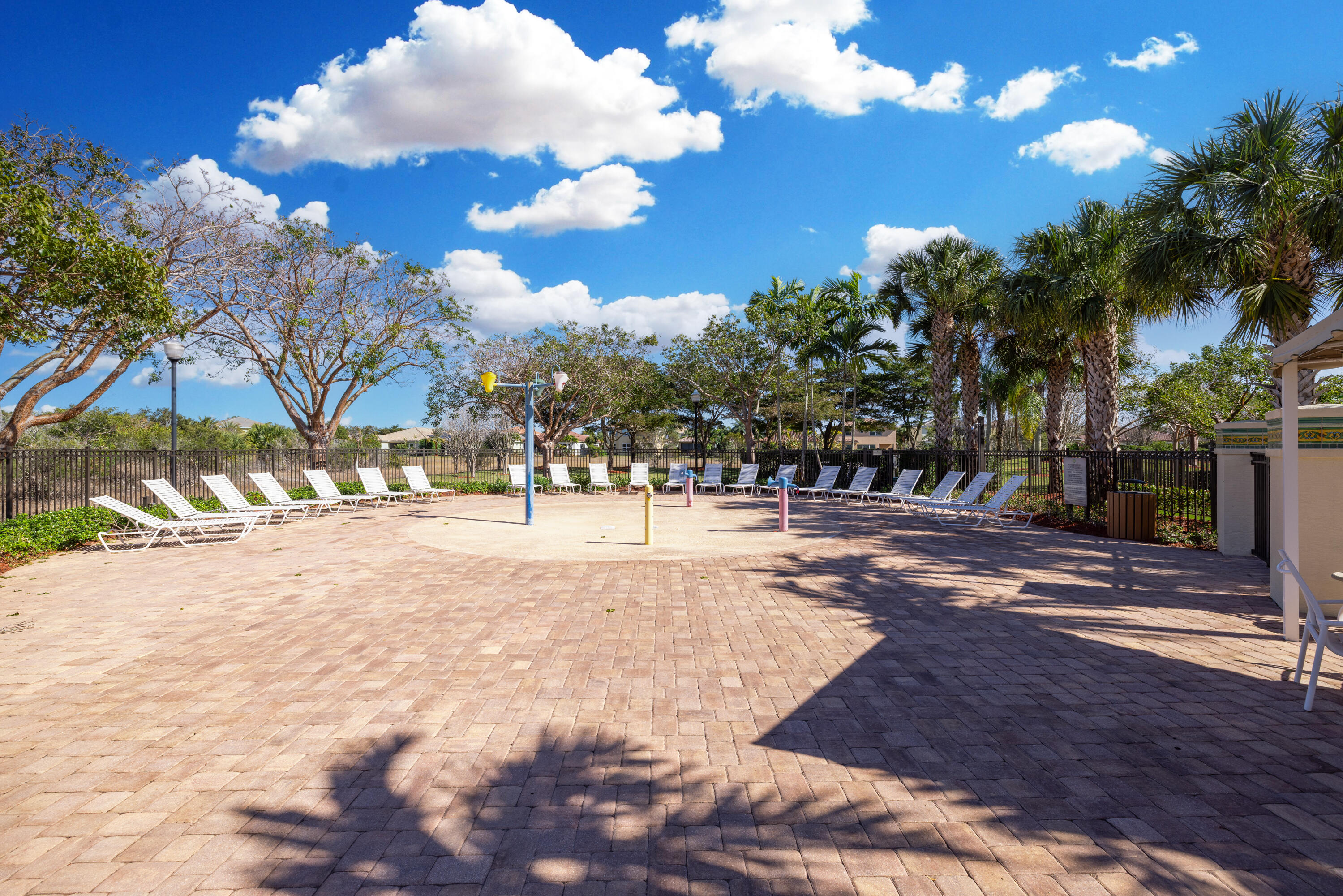 PORTOSOL - Residential