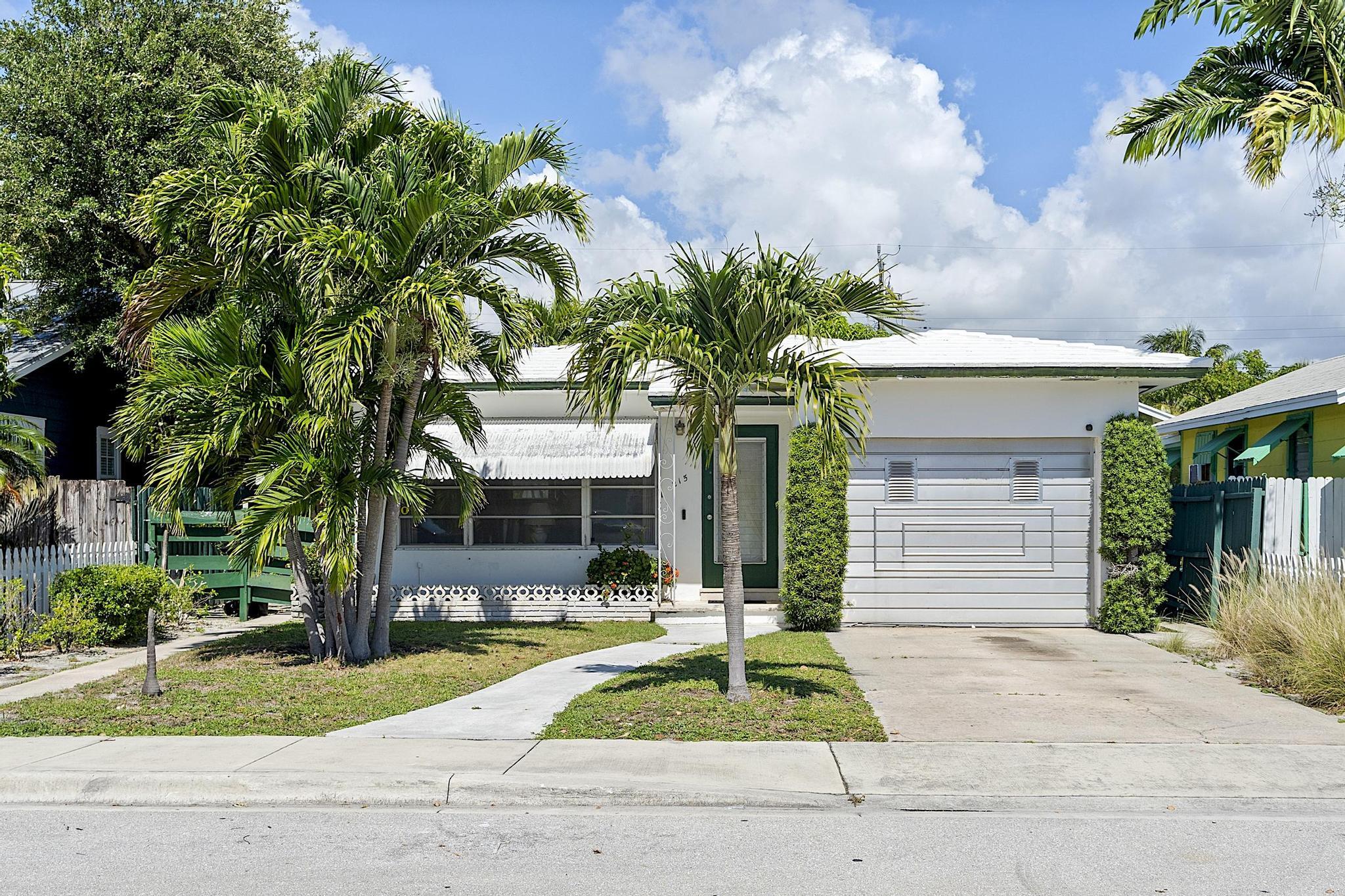 215 N M Street