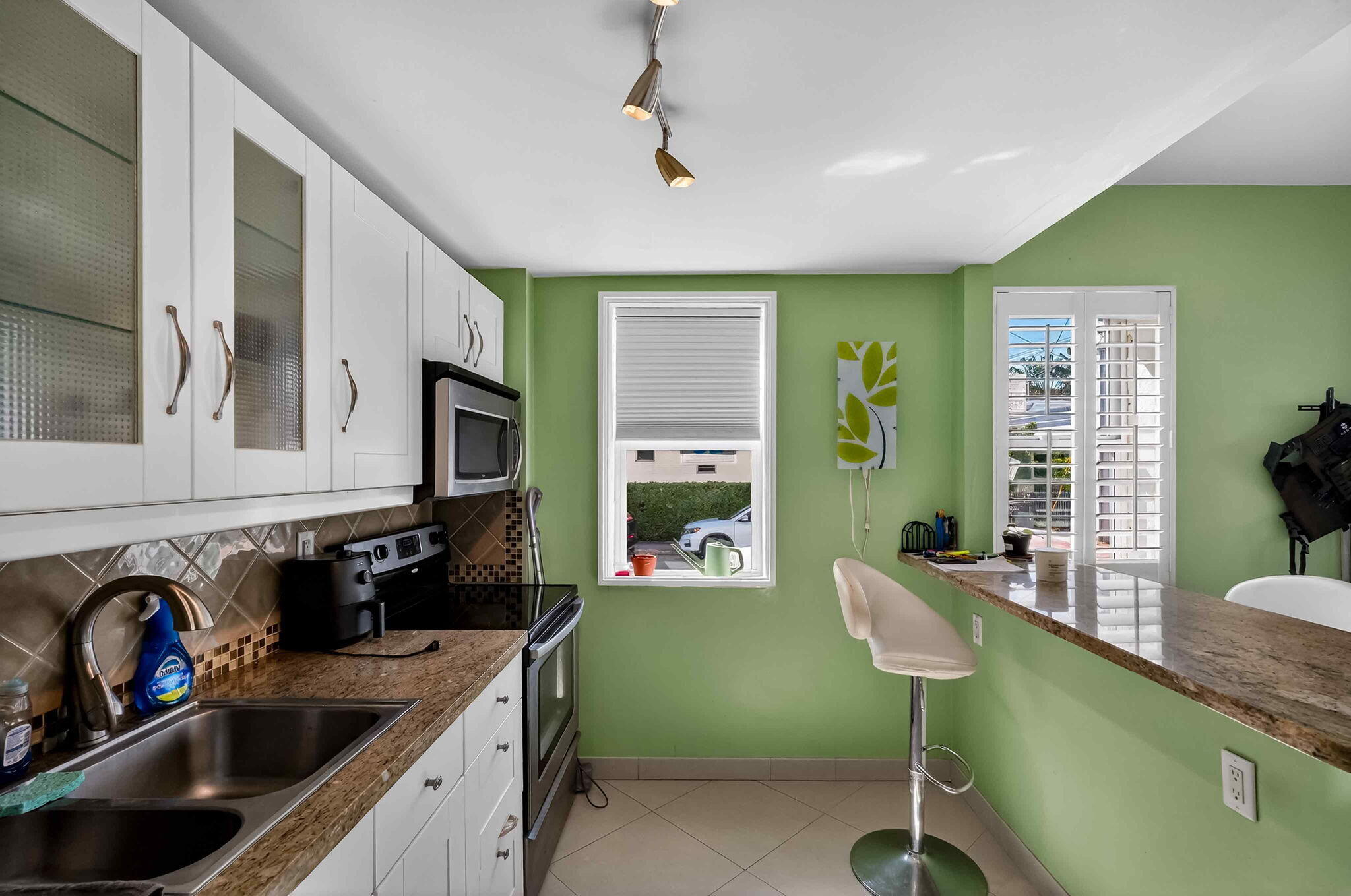 THE LEXINGTON EUCLID CONDO - Residential